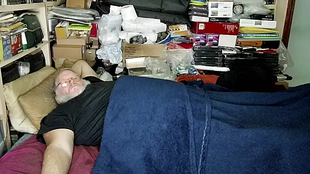 Snapshot of hadeszeuss2 chatting on 11, 1, 2025 hadeszeuss2 online show from 11, 1, 2025