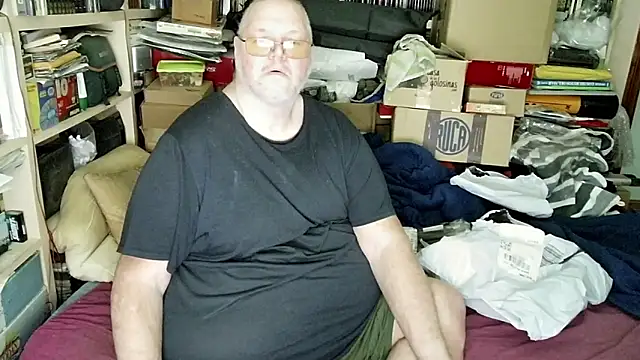 Snapshot of hadeszeuss2 chatting on 1, 2, 2025 hadeszeuss2 online show from 1, 2, 2025