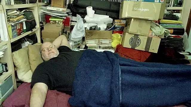 Snapshot of hadeszeuss2 chatting on 5, 2, 2025 hadeszeuss2 online show from 5, 2, 2025