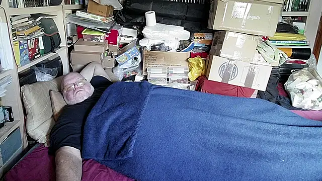 Snapshot of hadeszeuss2 chatting on 7, 2, 2025 hadeszeuss2 online show from 7, 2, 2025