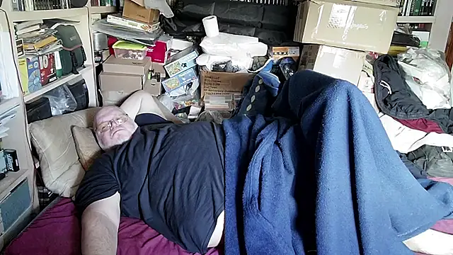 Snapshot of hadeszeuss2 chatting on 10, 2, 2025 hadeszeuss2 online show from 10, 2, 2025