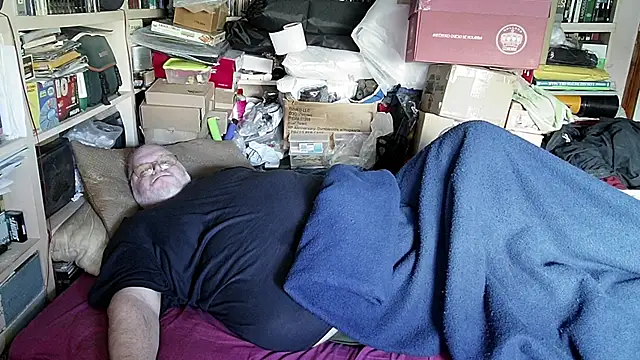 Snapshot of hadeszeuss2 chatting on 12, 2, 2025 hadeszeuss2 online show from 12, 2, 2025