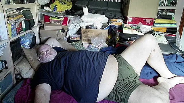 Snapshot of hadeszeuss2 chatting on 17, 2, 2025 hadeszeuss2 online show from 17, 2, 2025