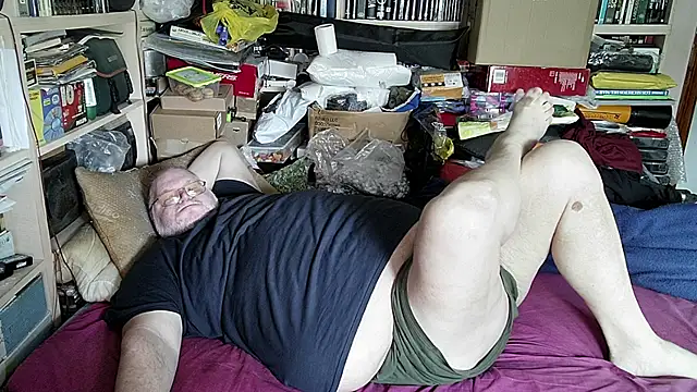 Snapshot of hadeszeuss2 chatting on 21, 2, 2025 hadeszeuss2 online show from 21, 2, 2025