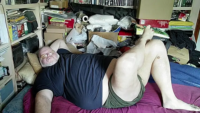 Snapshot of hadeszeuss2 chatting on 7, 3, 2025 hadeszeuss2 online show from 7, 3, 2025