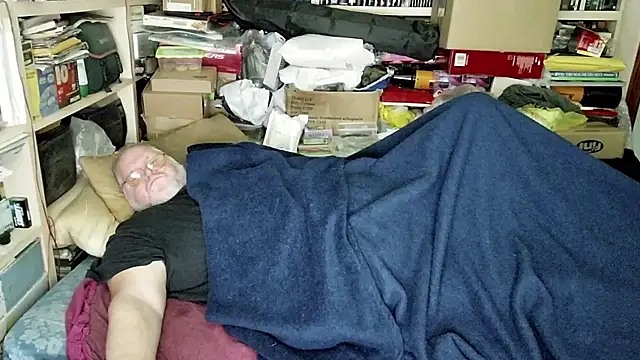 Snapshot of hadeszeuss2 chatting on 11, 3, 2025 hadeszeuss2 online show from 11, 3, 2025