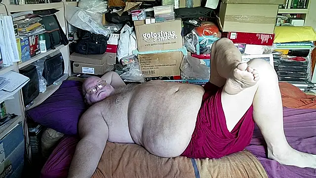 Snapshot of hadeszeuss2 chatting on 10, 9, 2025 hadeszeuss2 online show from 10, 9, 2025