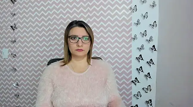 Amie Adams82  online show from 28, 12, 2024