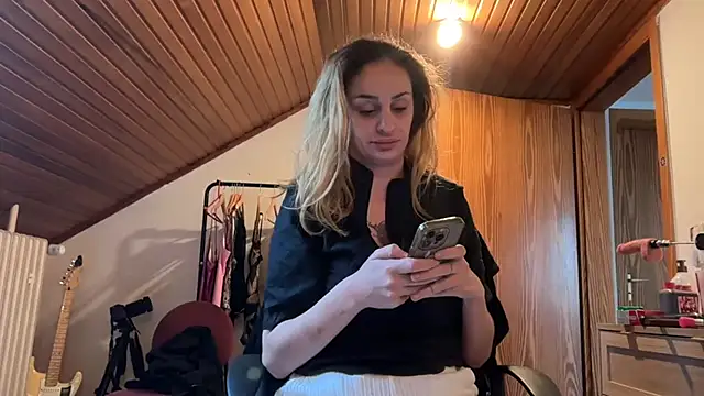 JeSuisUnTapin online show from 25, 9, 2025