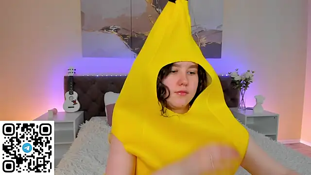Snapshot of Ariella_Sol chatting on 13, 1, 2025 Ariella Sol online show from 13, 1, 2025