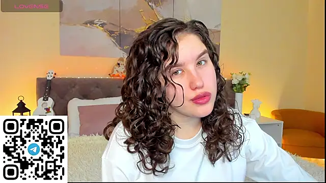Snapshot of Ariella_Sol chatting on 31, 1, 2025 Ariella Sol online show from 31, 1, 2025