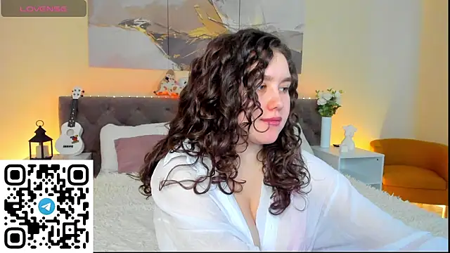 Snapshot of Ariella_Sol chatting on 31, 1, 2025 Ariella Sol online show from 31, 1, 2025