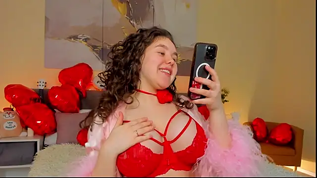 Snapshot of Ariella_Sol chatting on 10, 2, 2025 Ariella Sol online show from 10, 2, 2025