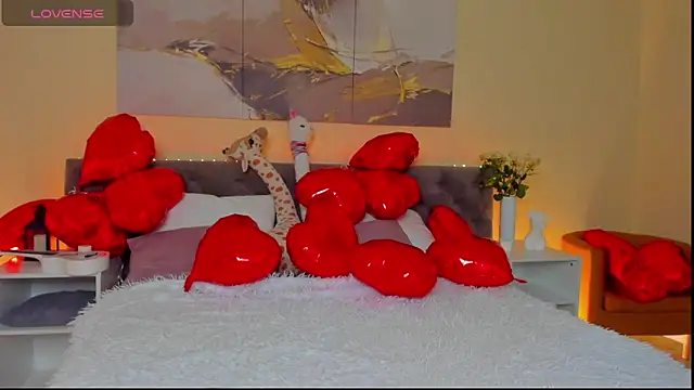 Snapshot of Ariella_Sol chatting on 13, 2, 2025 Ariella Sol online show from 13, 2, 2025
