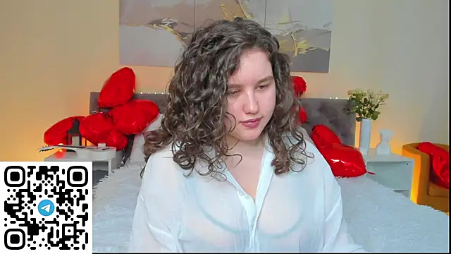 Snapshot of Ariella_Sol chatting on 13, 2, 2025 Ariella Sol online show from 13, 2, 2025