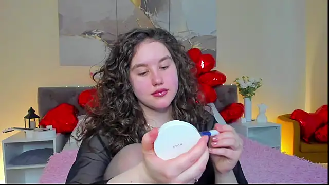 Snapshot of Ariella_Sol chatting on 17, 2, 2025 Ariella Sol online show from 17, 2, 2025