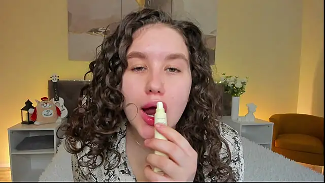 Snapshot of Ariella_Sol chatting on 12, 3, 2025 Ariella Sol online show from 12, 3, 2025