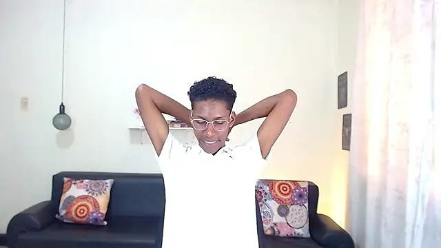 maiki18  online show from 20, 1, 2025