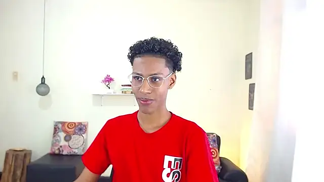 maiki18  online show from 6, 3, 2025