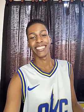 maiki18  online show from 14, 4, 2026