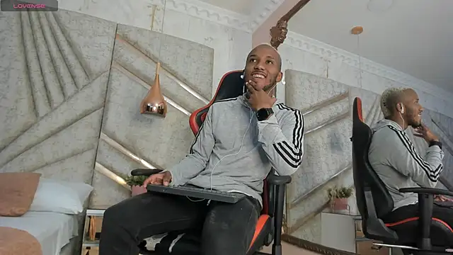 JamesParck online show from 7, 2, 2025