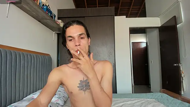 uglycoyote18 online show from 5, 12, 2024