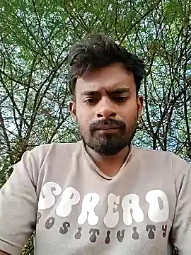 Snapshot of rayhan085 chatting on 8, 11, 2025 rayhan085 online show from 8, 11, 2025