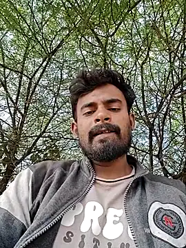 Snapshot of rayhan085 chatting on 21, 11, 2025 rayhan085 online show from 21, 11, 2025