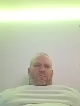 ShyBoy1982 online show from 2, 5, 2026