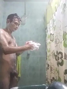 Snapshot of jperezofficial1 chatting on 5, 1, 2025 jperezofficial1 online show from 5, 1, 2025