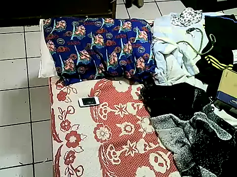 Snapshot of jperezofficial1 chatting on 8, 9, 2025 jperezofficial1 online show from 8, 9, 2025