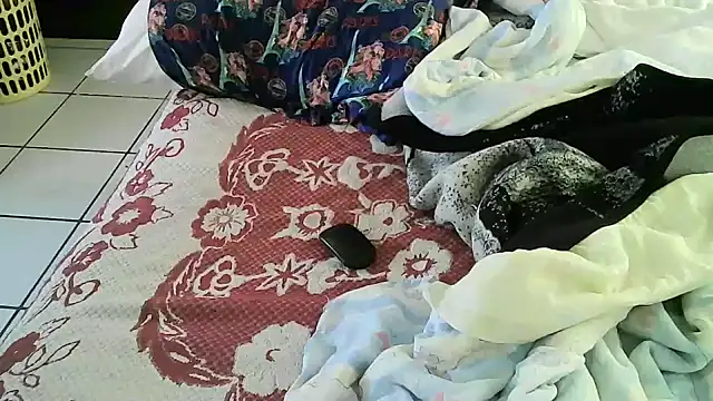 Snapshot of jperezofficial1 chatting on 9, 9, 2025 jperezofficial1 online show from 9, 9, 2025