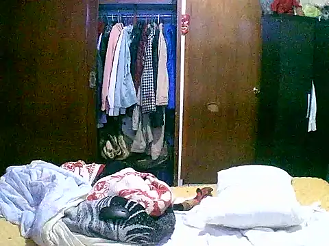 Snapshot of jperezofficial1 chatting on 10, 9, 2025 jperezofficial1 online show from 10, 9, 2025