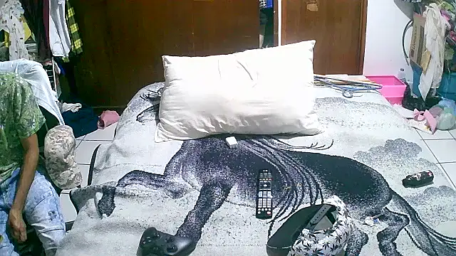 Snapshot of jperezofficial1 chatting on 7, 10, 2025 jperezofficial1 online show from 7, 10, 2025