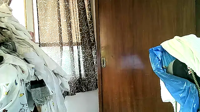 Snapshot of jperezofficial1 chatting on 15, 10, 2025 jperezofficial1 online show from 15, 10, 2025