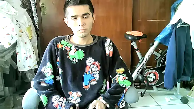 Snapshot of jperezofficial1 chatting on 18, 10, 2025 jperezofficial1 online show from 18, 10, 2025