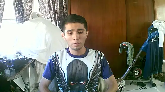 Snapshot of jperezofficial1 chatting on 19, 10, 2025 jperezofficial1 online show from 19, 10, 2025