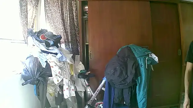 Snapshot of jperezofficial1 chatting on 27, 10, 2025 jperezofficial1 online show from 27, 10, 2025