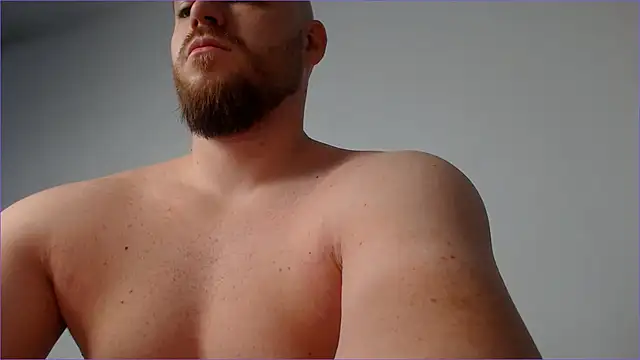 Snapshot of KeenanHunkxD chatting on 8, 11, 2025 KeenanHunkxD online show from 8, 11, 2025