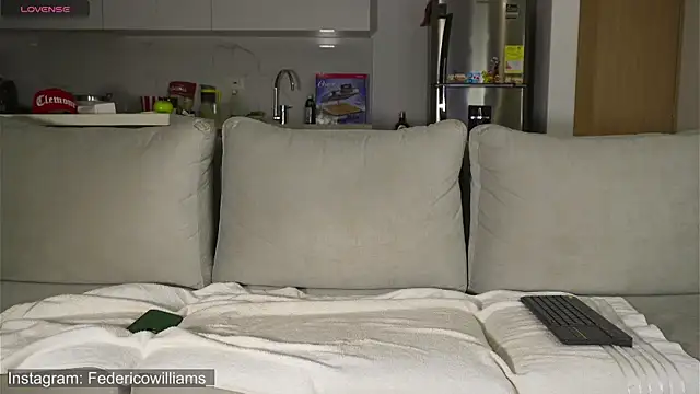 Snapshot of Derek_w chatting on 1, 10, 2025 Derek w online show from 1, 10, 2025