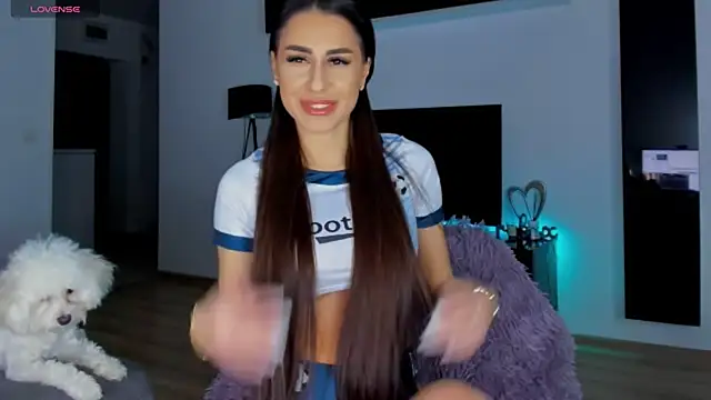 Snapshot of K_chic chatting on 6, 2, 2025 K chic online show from 6, 2, 2025