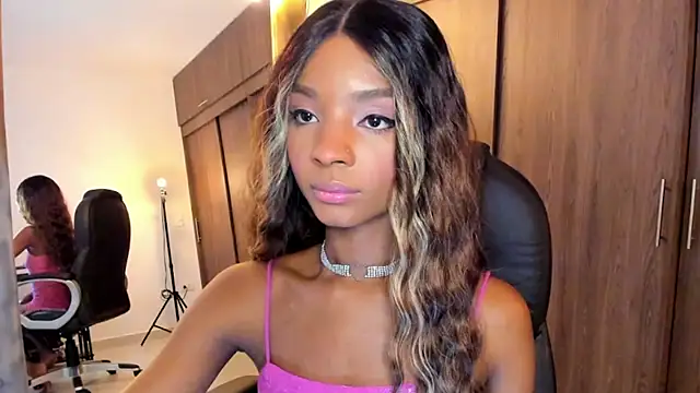 alikahouston4 online show from 15, 2, 2025