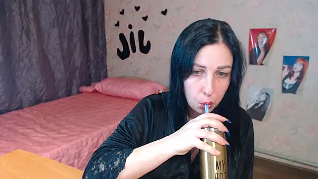 JillStevens online show from 12, 11, 2025