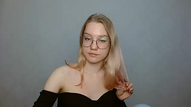 Snapshot of cindi_hot chatting on 14, 1, 2025 cindi hot online show from 14, 1, 2025