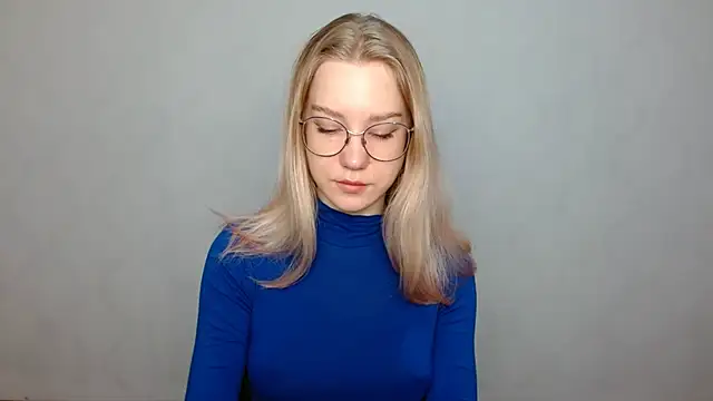 Snapshot of cindi_hot chatting on 11, 2, 2025 cindi hot online show from 11, 2, 2025