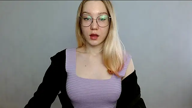 Snapshot of cindi_hot chatting on 22, 2, 2025 cindi hot online show from 22, 2, 2025