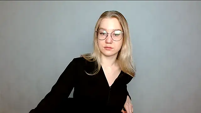 Snapshot of cindi_hot chatting on 3, 3, 2025 cindi hot online show from 3, 3, 2025