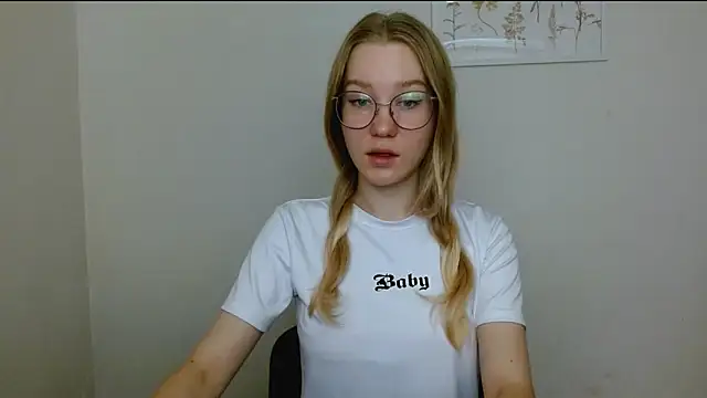 Snapshot of cindi_hot chatting on 26, 9, 2025 cindi hot online show from 26, 9, 2025