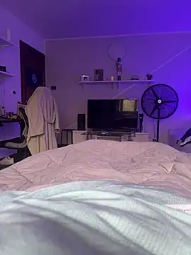 1ninefellababy online show from 22, 2, 2025