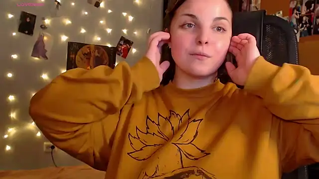 Saya sweet online show from 28, 9, 2025